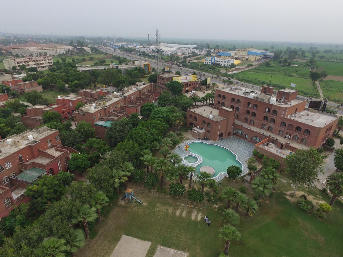Magsons Resorts Kosi Bagian luar foto